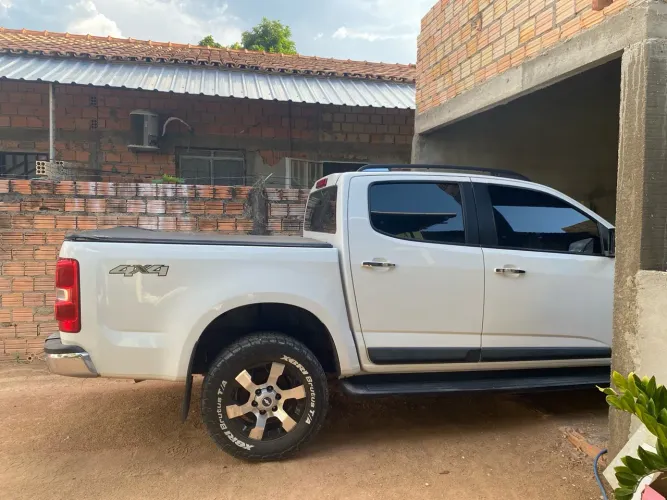 Chevrolet S10 Pick-up LTZ 2.8 TDI 4X4 CD Dies.aut 2013