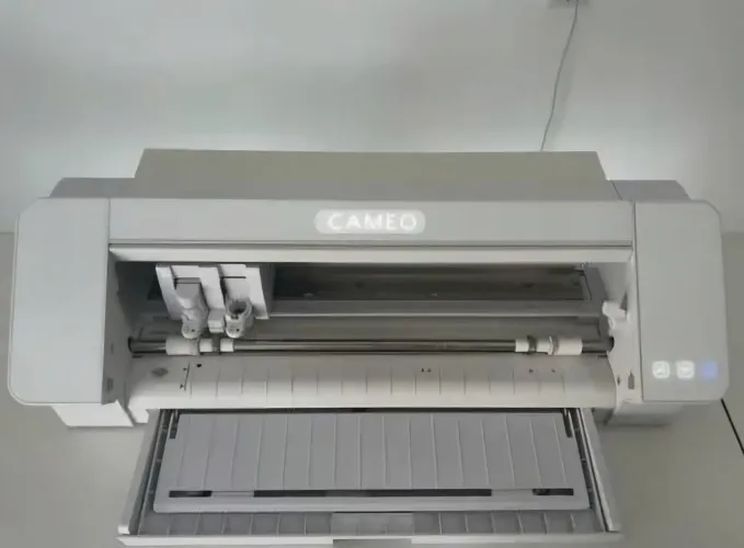 Cameo 4 plotter de corte