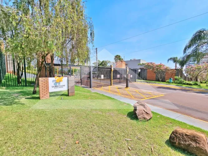 Sobrado à venda no Condomínio Saint Gerard, próximo ao Colégio Marista - Ribeirão Preto/SP