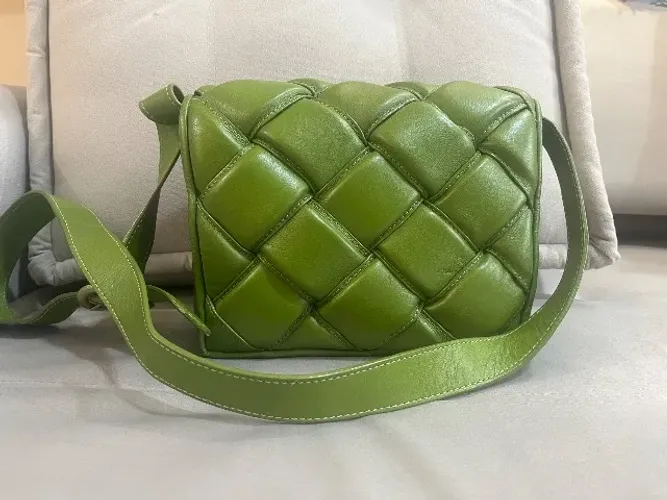 Bolsa Arezzo Verde em Couro Trançado