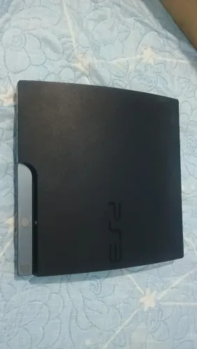 PS3 Slim "Sem ligar, para Concerto" + 2 Jogos e Cabos