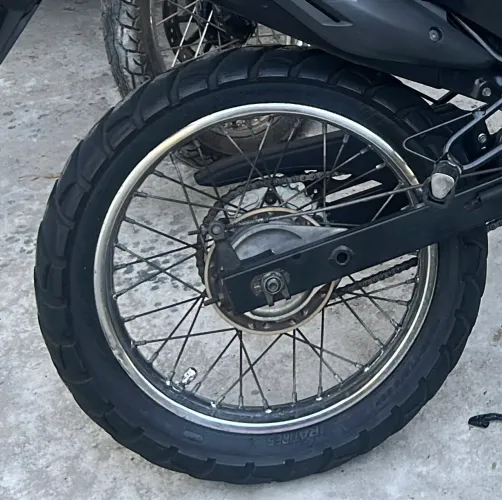 Vendo Par de Rodas completas Bros 160/150 todos os anos.