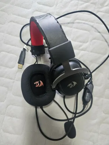 Fone Redragon Zeus 