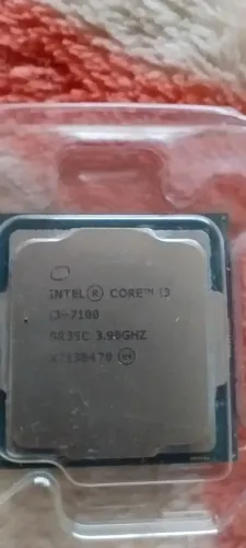 Processador Intel Core i3-7100 - 7ª geração (Kaby Lake).