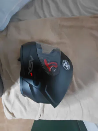 Capacete excelente