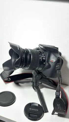 Canon T7+