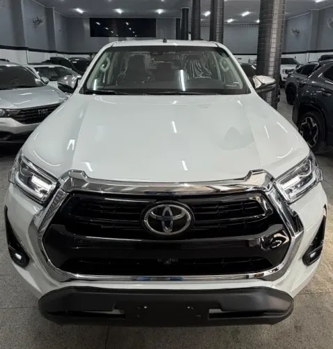 Toyota Hilux CD SRX 4X4 2.8 TDI 16V Diesel Aut. 2026