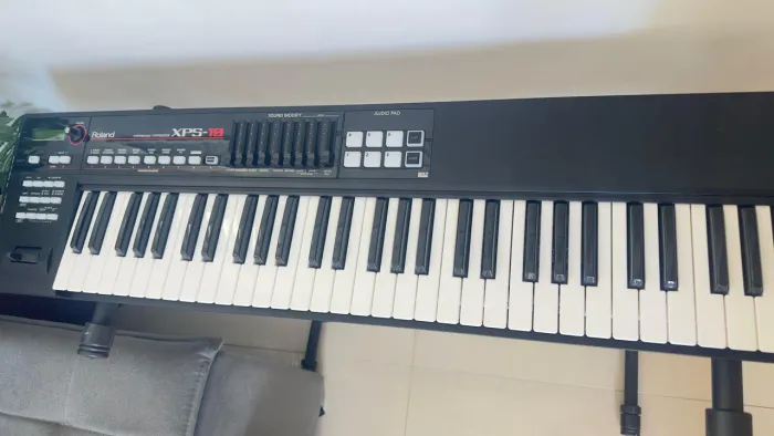 Teclado Roland XPS10