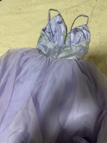 Vendo vestido de festa