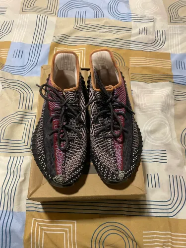 Yeezy V2 Yecheil 