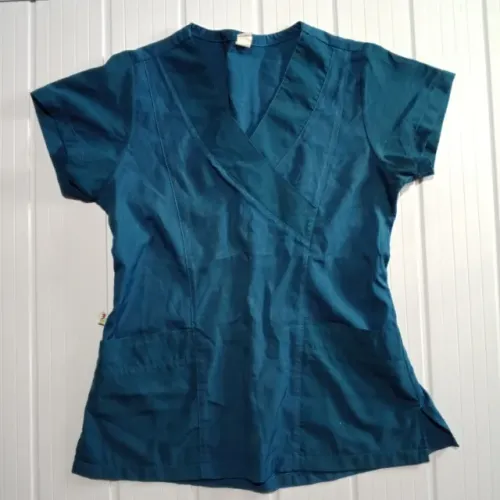 Camisa feminina azul estilo enfermagem tamanho P blusa feminina azul