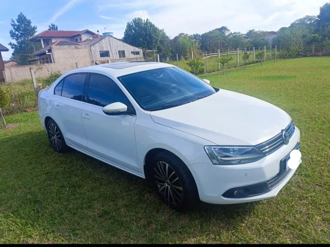 Volkswagen Jetta Highline 2.0 TSI 16V 4P Tiptronic 2014