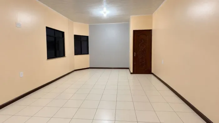 GR Aluga Sala Comercial nos altos - 43m2 - Banheiro - Sem vaga - PEDREIRA/ Marques