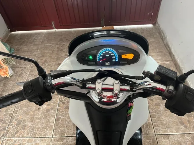 PCX branca