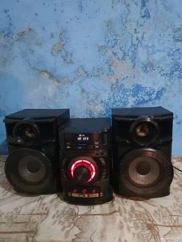 Microsystem LG bluetooth aceito cartão e pix 