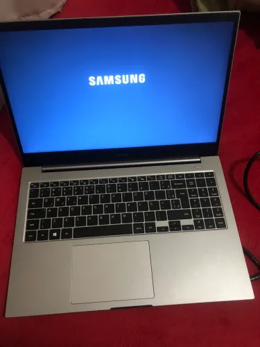 SAMSUNG BOOK E20