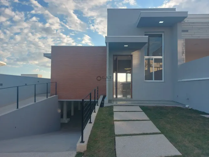 Casa em Condomínio em Itu-SP, Jardim São José: 3 quartos, 1 suíte, 2 salas, 3 banheiros, 5