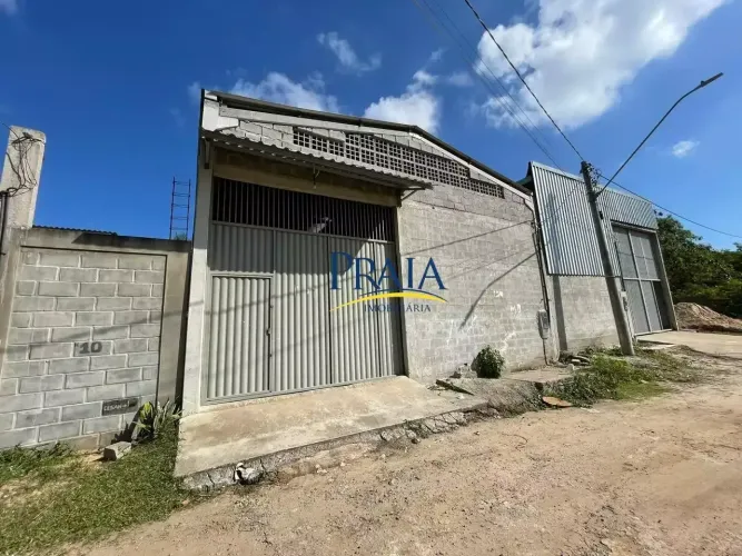 Galpão / Depósito / Armazém com 2 Quartos para alugar, 200m² - Pontal das Garças
