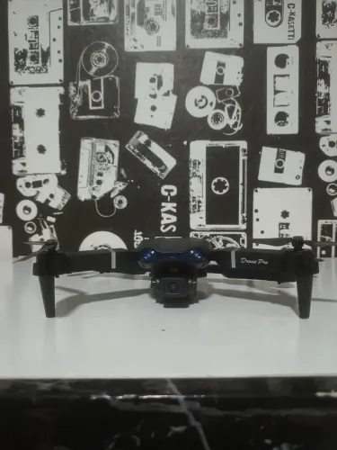 Drone Pro Dobrável com Câmera HD Wi-Fi + Hélices Reserva e Suporte Antiqueda