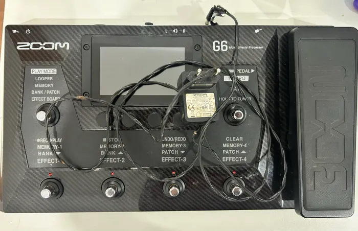 Zoom G6 parou de ligar