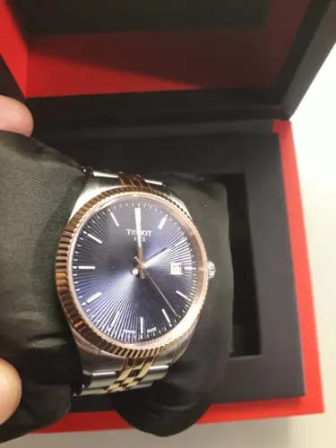 Tissot Ballade - Swiss Made - Fundo Azul e Rose - Pulseira de aço - NOVO