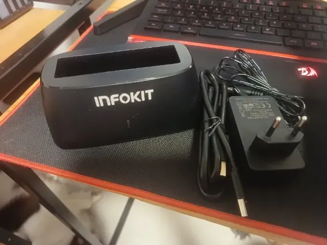INFORKIT DOCK STATION PARA HD E SSD SATA MODELO ECASE-Z320