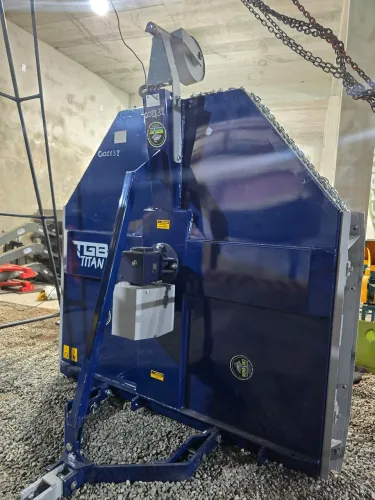Roçadeira TGB Titan para trator