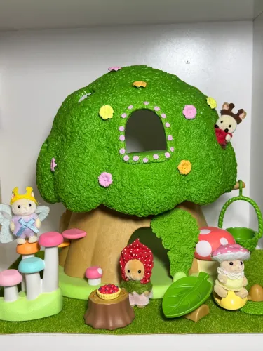 Sylvanian Families Fairy Secret Tree Gift Set