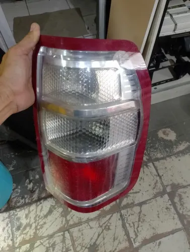 Lanterna traseira Ranger 