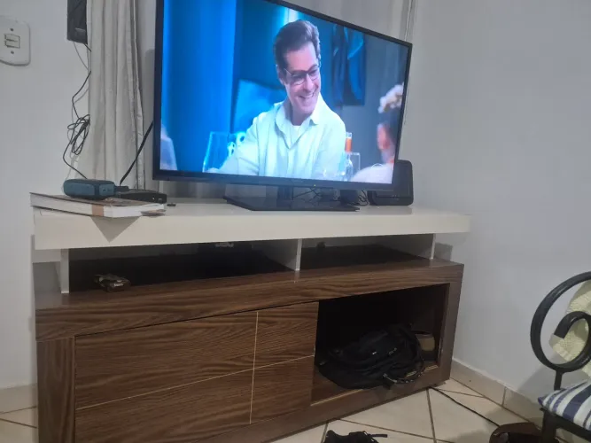 Vendo rack de sala
