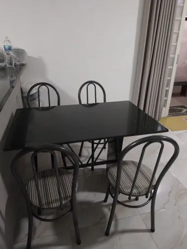 Mesa de ferro 4 lugares