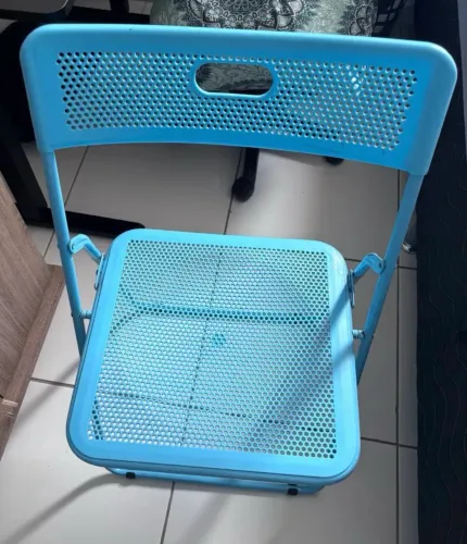 Mesa e cadeira
