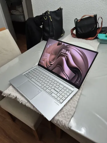 Notebook Asus Ryzen 5 5600