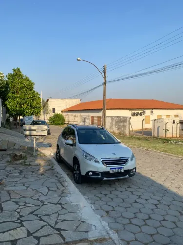 Peugeot 2008 Griffe 1.6 Flex 16V 5P Aut. 2017