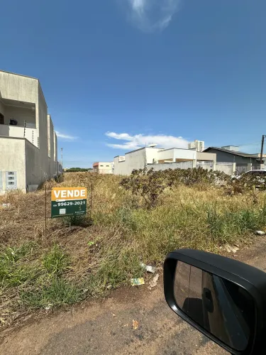 Vendo 2 terrenos fazem frente e fundo, ótima localização próxima da UFMT e Shopping
