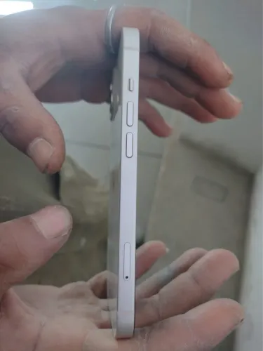 iPhone semi novo