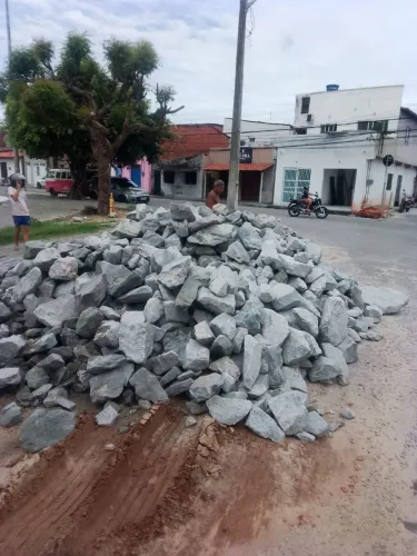 Pedra alicerce 12 m. Entrega rapida