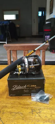 Carretilha Black max 50 + vara Avalon 80lbs