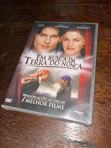 DVD Em Busca da Terra do Nunca - Johnny Depp - Lacrado
