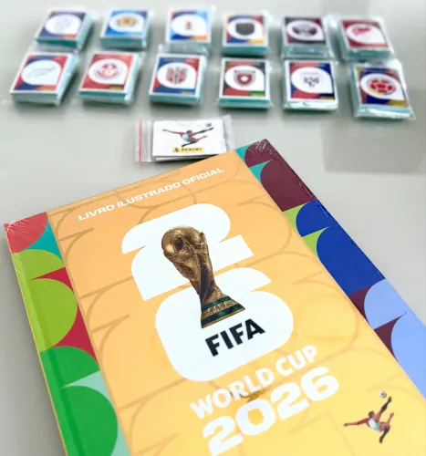 Coleção Completa de Figurinhas + Álbum Dourado da Copa ? !