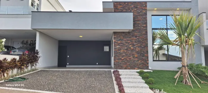 Casa à venda no Condomínio Dolce Vita no bairro Jardim Ypê em Paulínia - SP