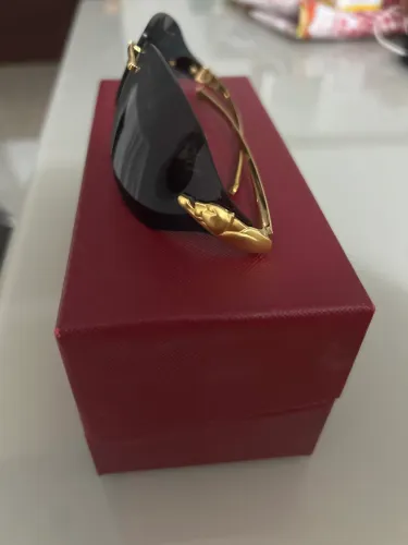 Óculos de Sol Cartier Panthère dourado ( com certificado de autenticidade)