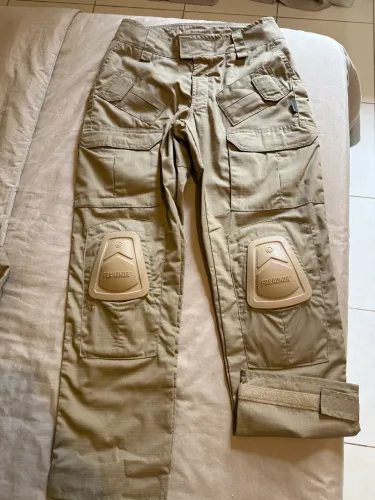 Calça Forhonor com joelheira. Nunca usada.