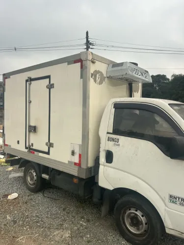 Bau refrigerado HR/KIA. 2,80 x1,80