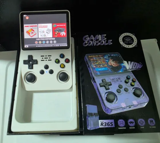 Console portátil R36S Branco 64GB + de 15000 jogos - impecável