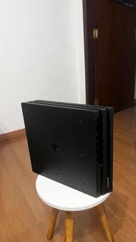 PS4 pro 1T