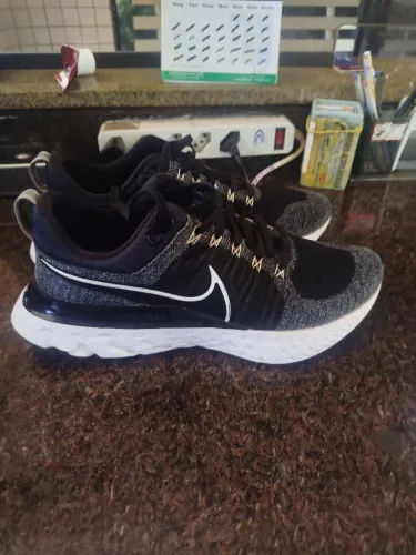 Tênis Nike react infinity run flyknit 2