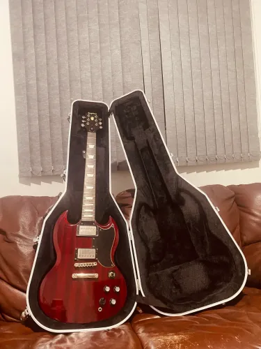 Guitarra sg epiphone g400 + case rigido gator