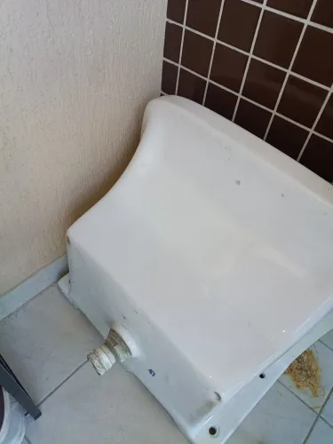 TANQUE DE LOUÇA