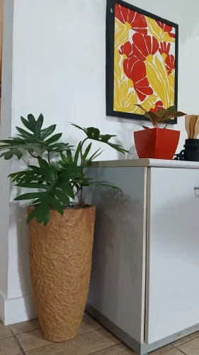 Vaso Coluna de Concreto Efeito Pedra